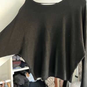 💕Tahari 💕 black sweater wide shoulder